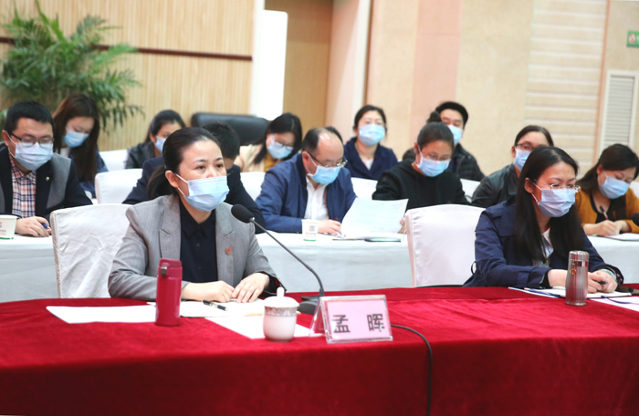 成都大学附属医院党委书记孟晖到市中心医院交流住培工作